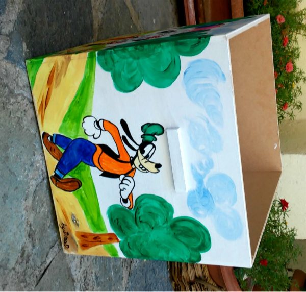 Ξύλινο κουτί βάφτισης , Daffy Duck